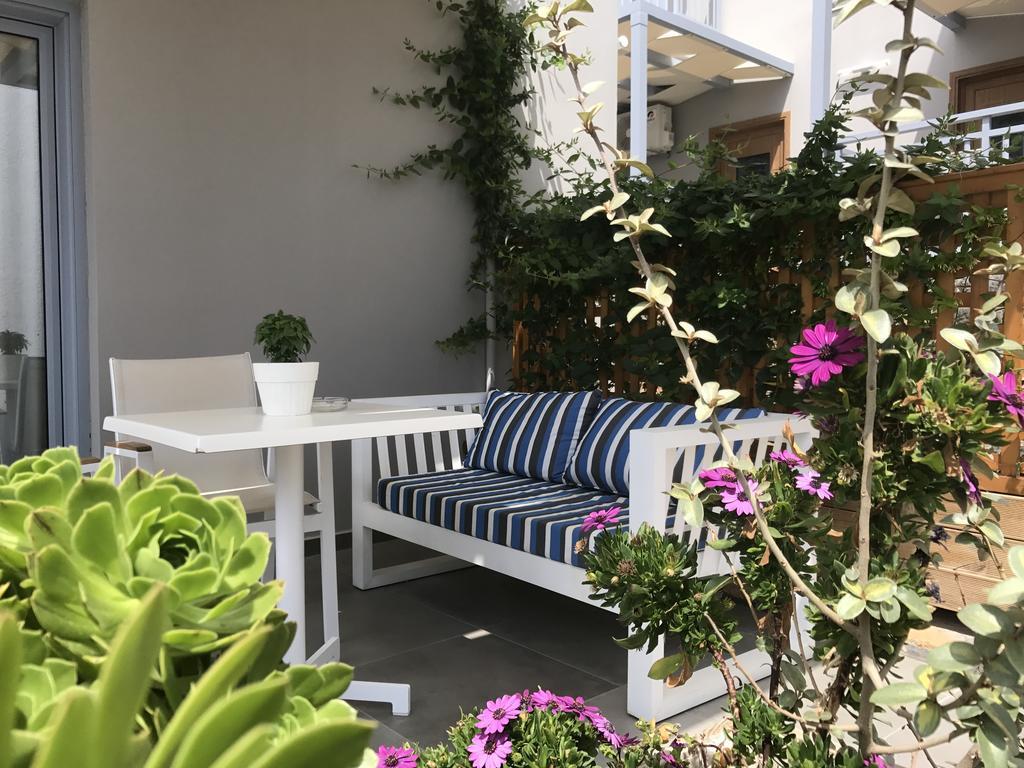Athina Residence เลนทาส ภายนอก รูปภาพ